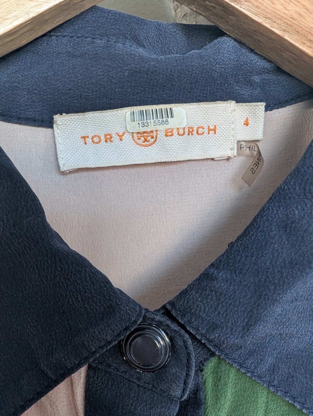 Tory Burch Button-Up Top - Picture 5 of 6